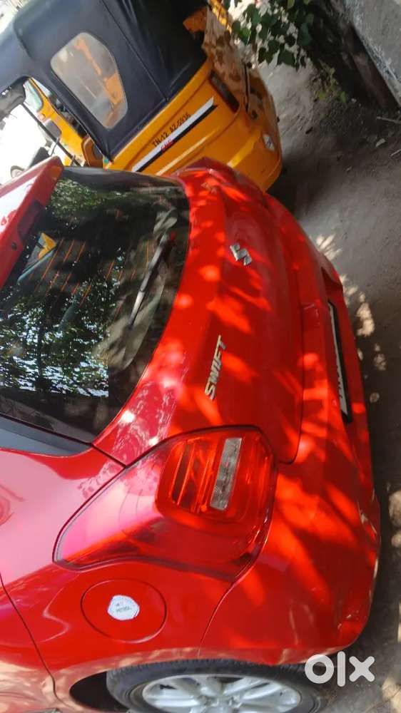 Maruti Suzuki Swift Zxi Tn07db1406