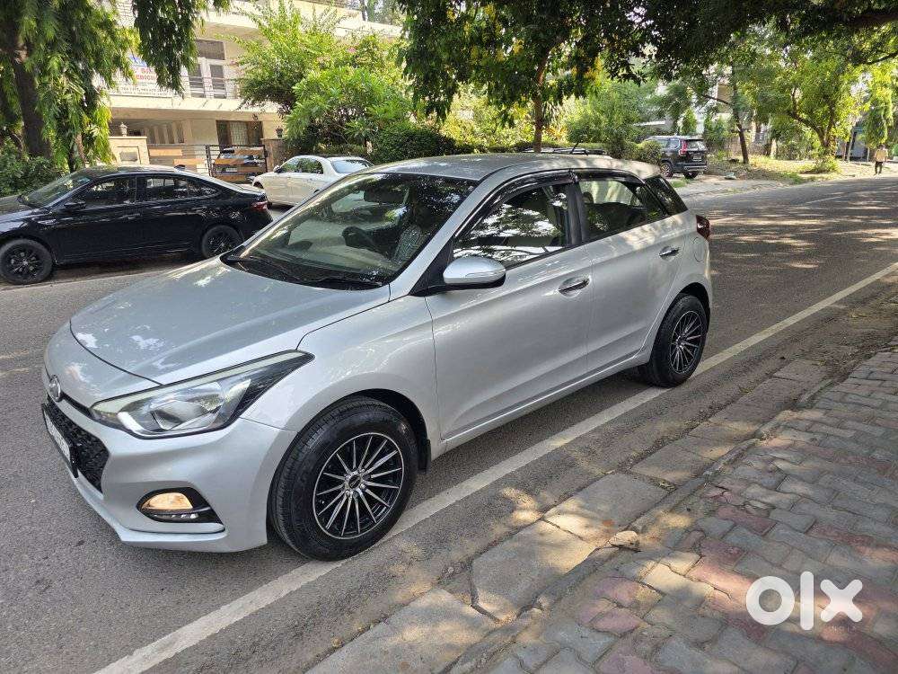 Hyundai I20 Sportz 1.2 Bs-iv, 2019, Petrol