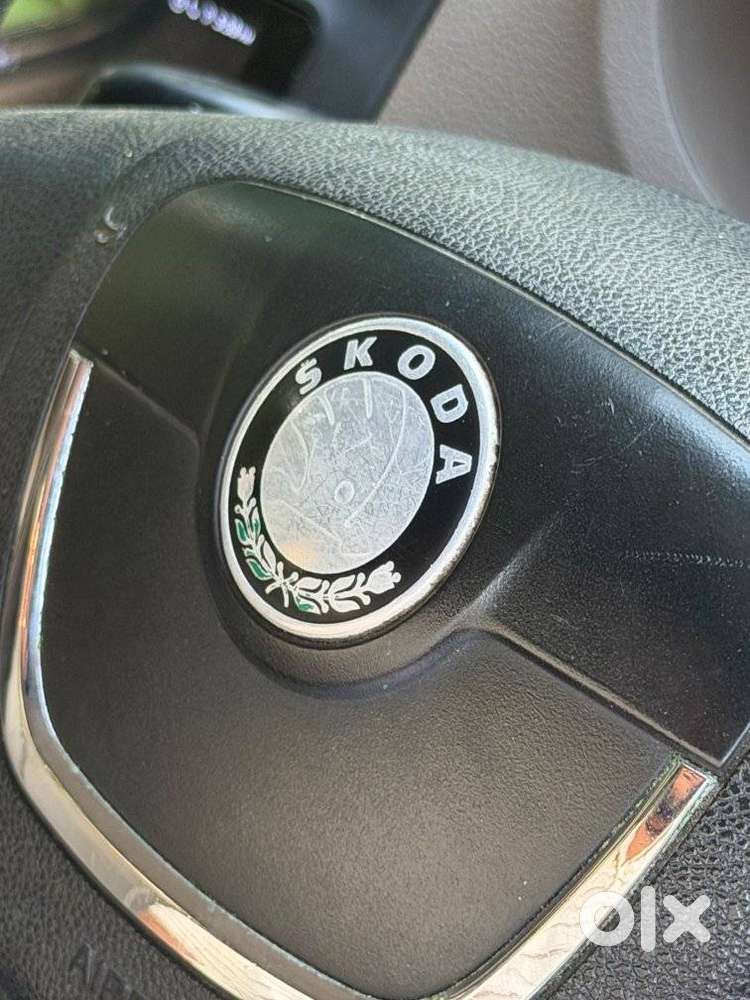 Skoda Rapid 1.6 Mpi Ambition, 2012, Petrol
