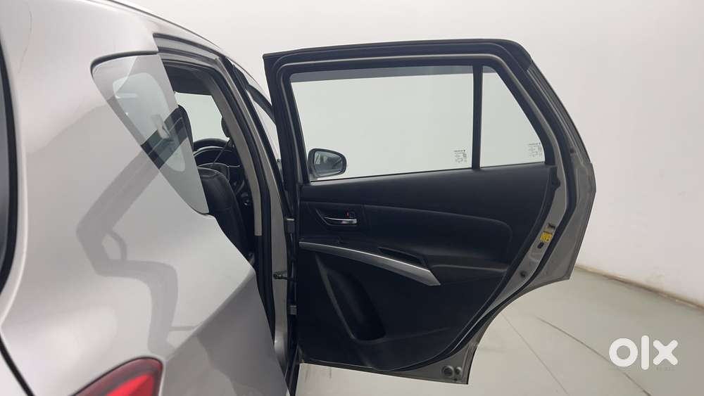 Maruti Suzuki S-cross 1.5 Alpha At, 2021, Petrol