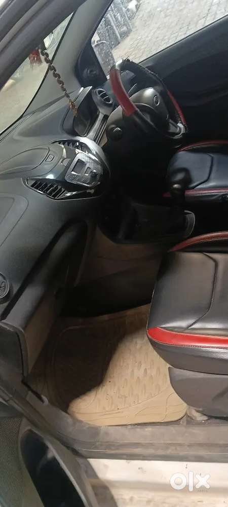 Ford Figo 2016 Petrol 80000 Km Driven