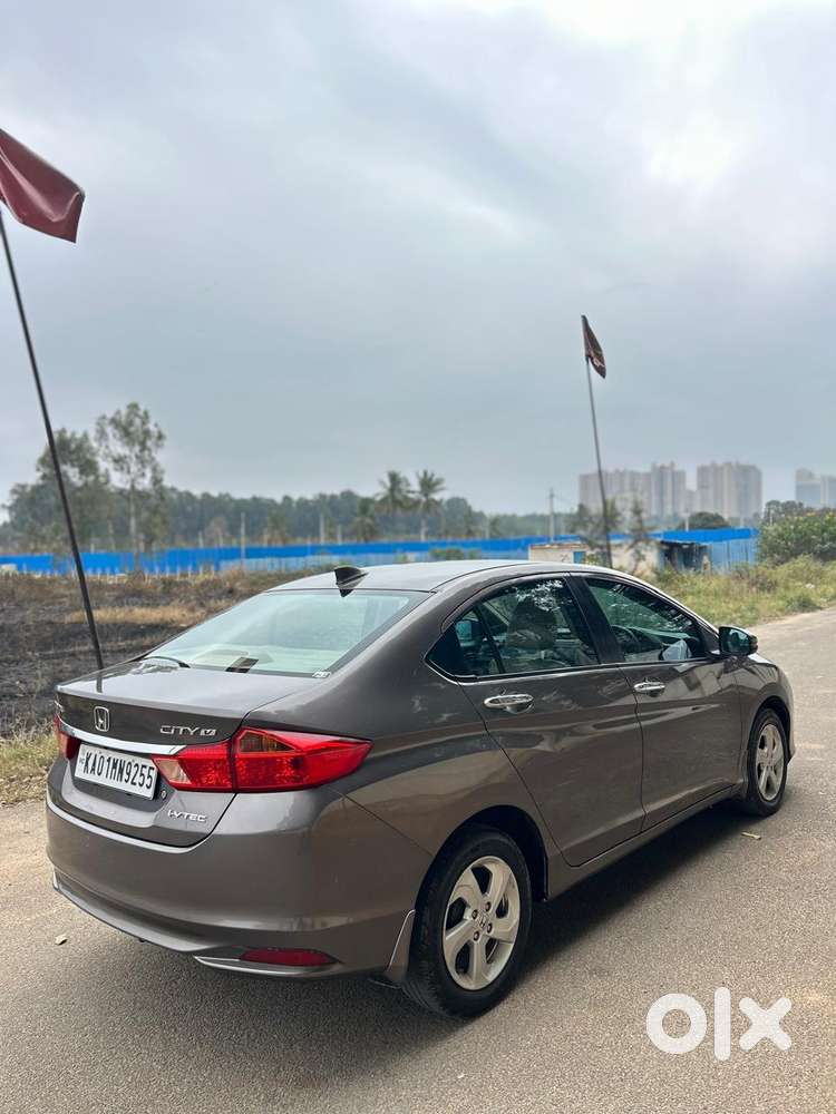 Honda City I-vtec V, 2016, Petrol
