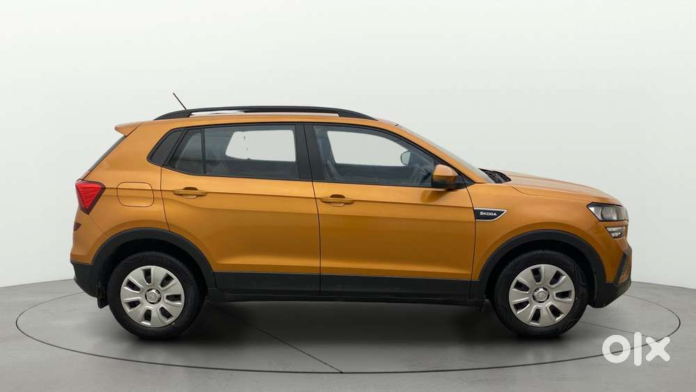 Skoda Kushaq 1.0 Tsi Active, 2022, Petrol