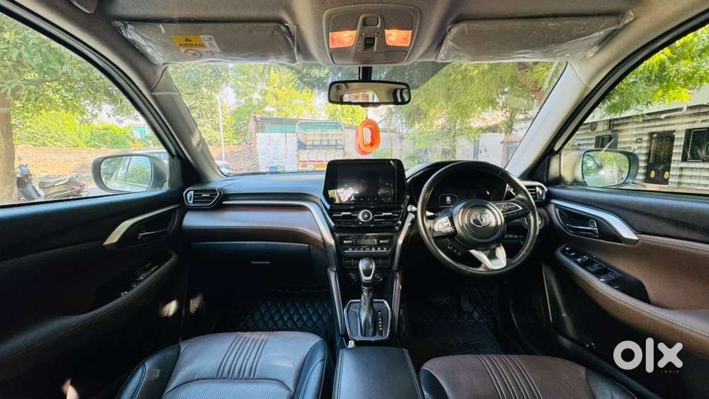 Toyota Urban Cruiser 2023 V Hybrid