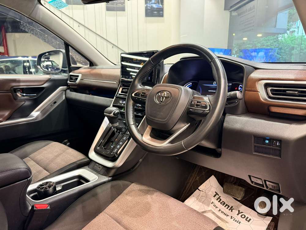 Toyota Innova Hycross 2.0 Vx Hybrid 7 Str, 2023, Petrol