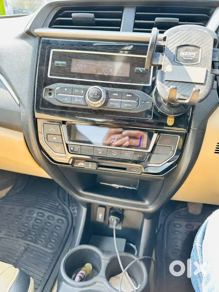 Honda Amaze 2017 Petrol 65000 Km Driven