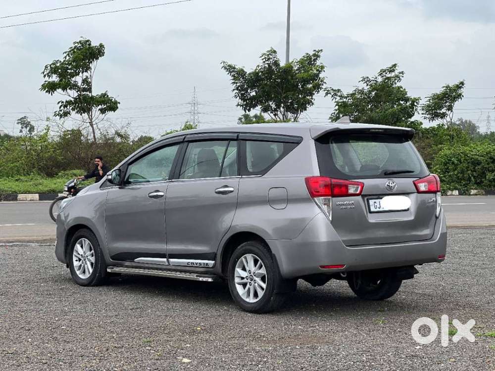Toyota Innova Crysta 2.4 V 8 Str, 2017, Diesel