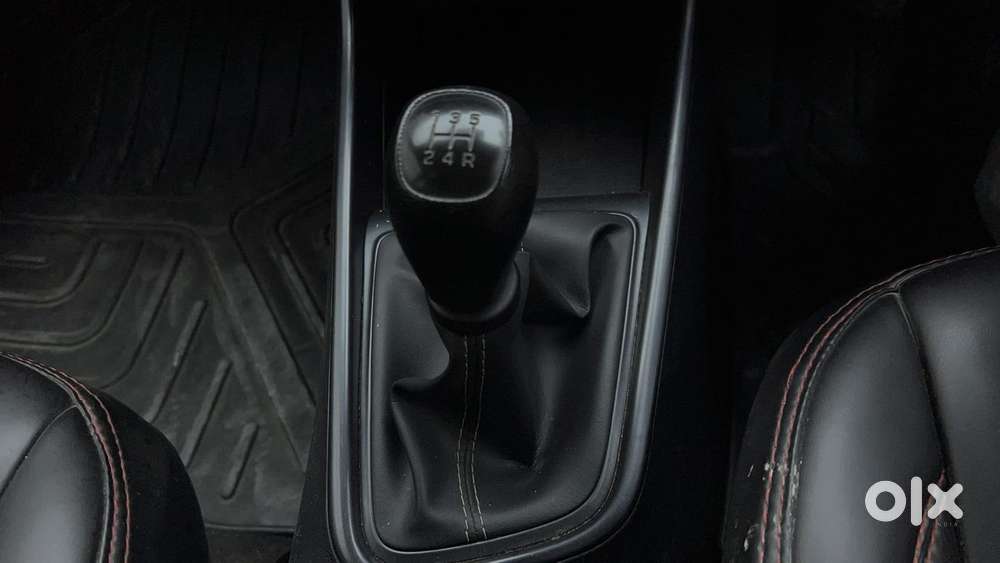 Hyundai I20 Sportz 1.2 Mt, 2023, Petrol