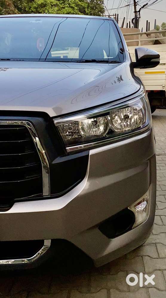 Toyota Innova Crysta 2.4 G Plus Mt, 2017, Diesel