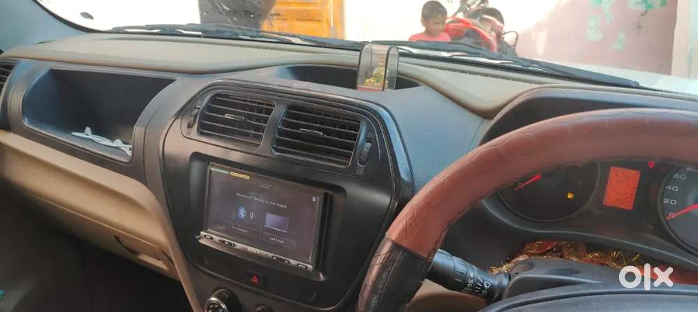 Mahindra Tuv 300 Plus 2019 Diesel 76000 Km Driven. 8 Setar