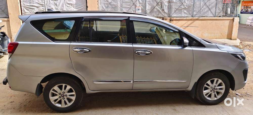 Toyota Innova Crysta 2.4 V 7 Str, 2017, Diesel