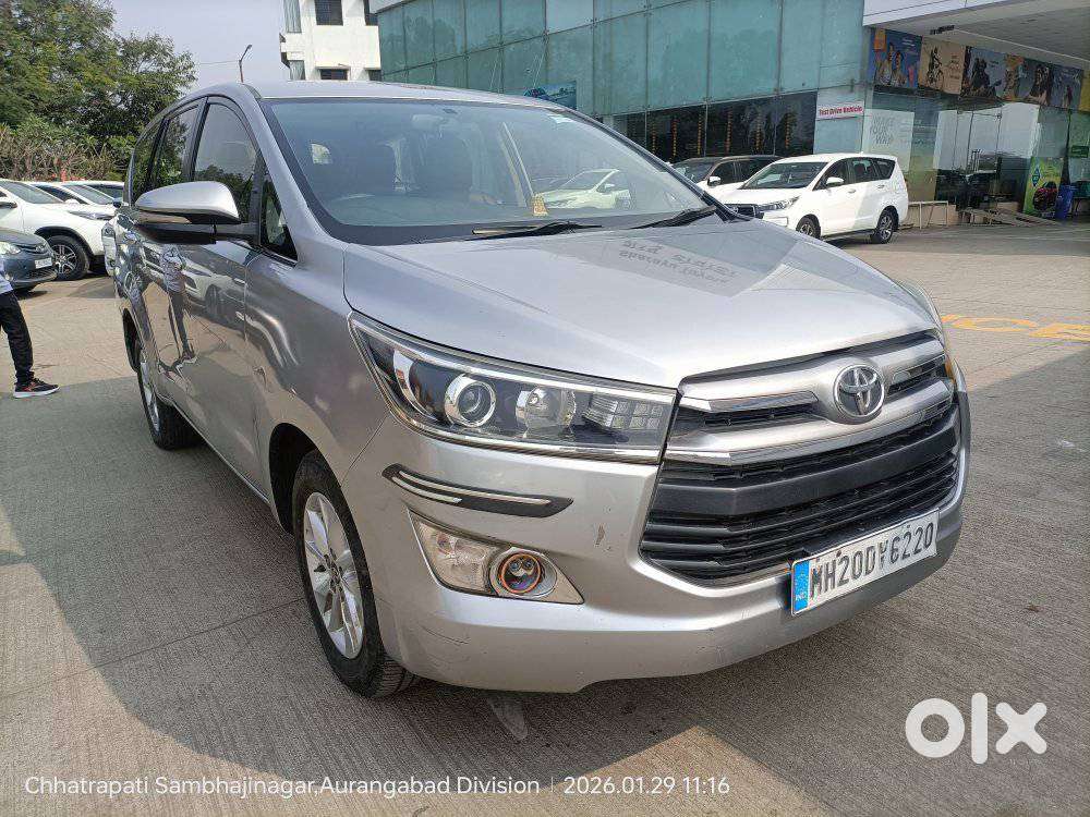 Toyota Innova Crysta 2.4 V 8 Str, 2016, Diesel