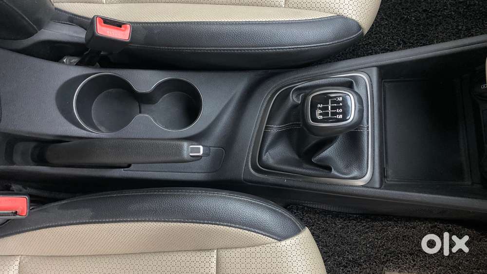 Hyundai Verna 1.6 Sx (o) Vtvt, 2018, Petrol