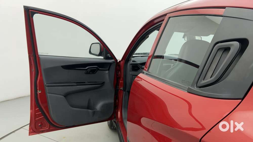 Mahindra Kuv100 Nxt 1.2 K4 Plus Diesel 6 Str, 2018, Petrol