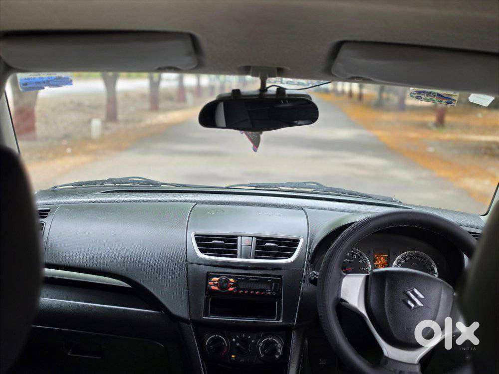 Maruti Suzuki Swift Vxi With Abs, 2012, Petrol