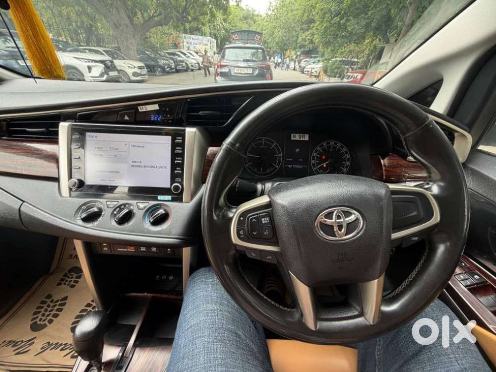 Toyota Innova Crysta 2.7 Gx Limited Edition At 8 Str, 2023, Diesel