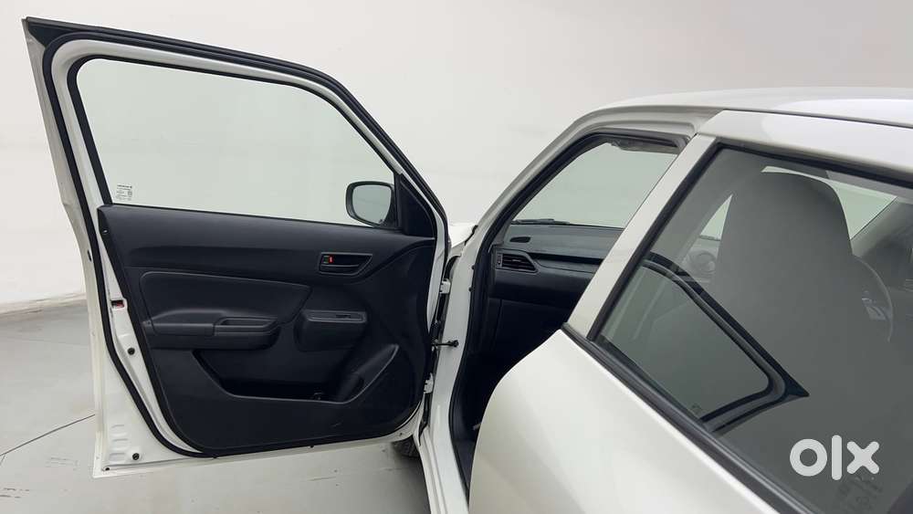 Maruti Suzuki Swift 1.3 Lxi, 2023, Petrol
