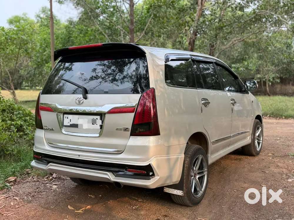Toyota Innova 7 Str 2015 Diesel