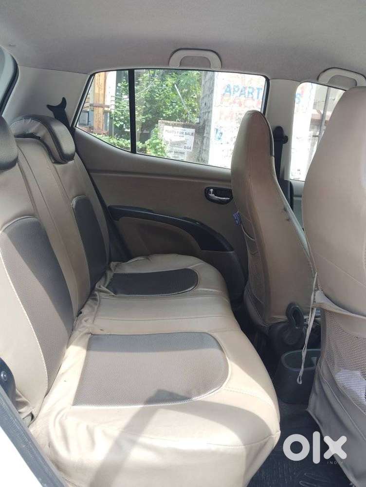 Hyundai I10 Sportz 1.2 At, 2011, Petrol