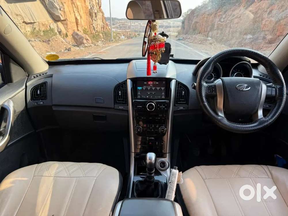 Mahindra Xuv500 2018 Diesel 140000 Km Driven