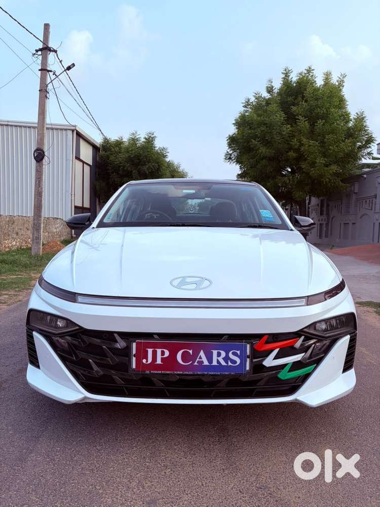 Hyundai Verna 1.5 Mpi Mt Sx (o), 2023, Petrol