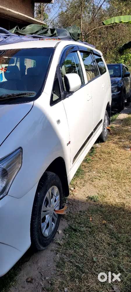 Toyota Innova 2012 Diesel 223000 Km Driven