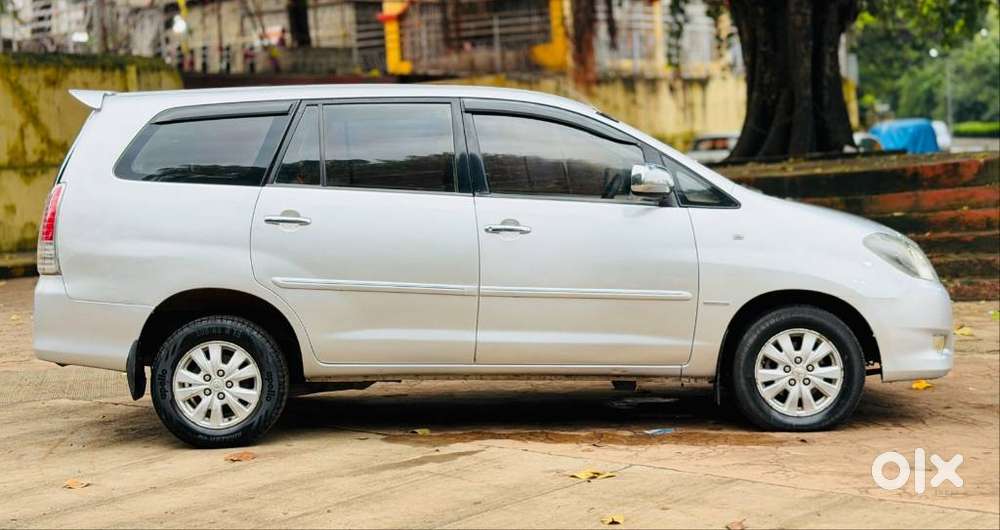 Toyota Innova 2.5 V 7 Str, 2011, Diesel