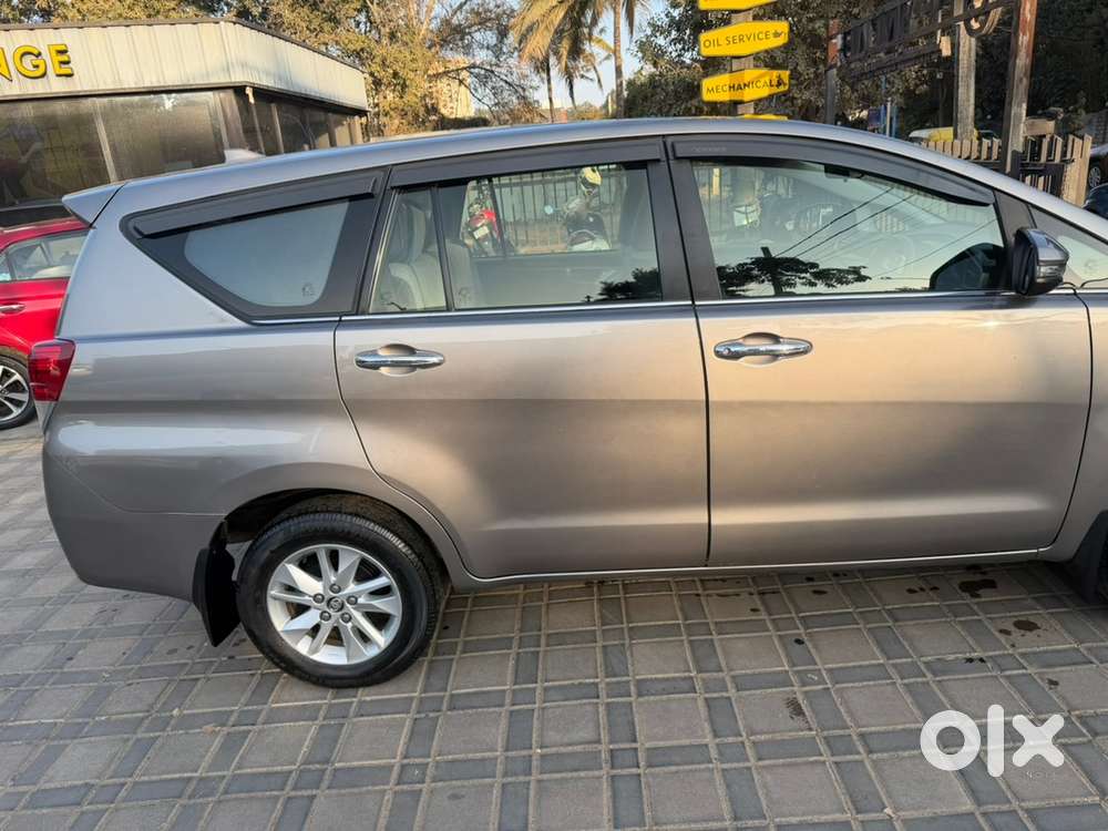 Toyota Innova Crysta 2019
