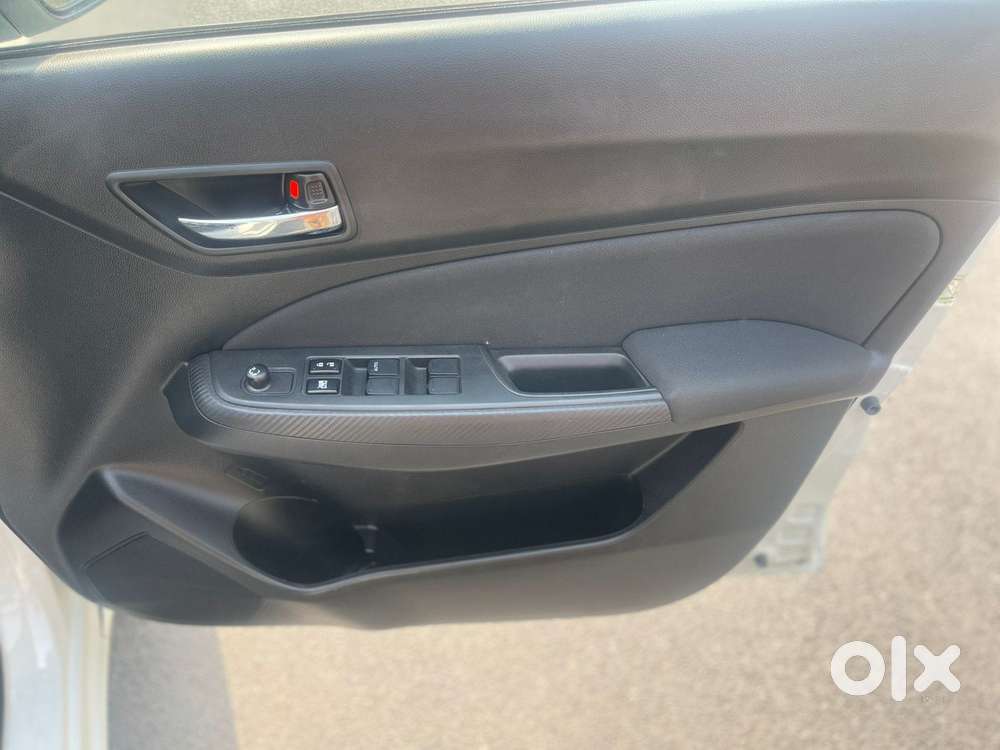 Maruti Suzuki Swift 1.2 Vxi (o), 2024, Petrol