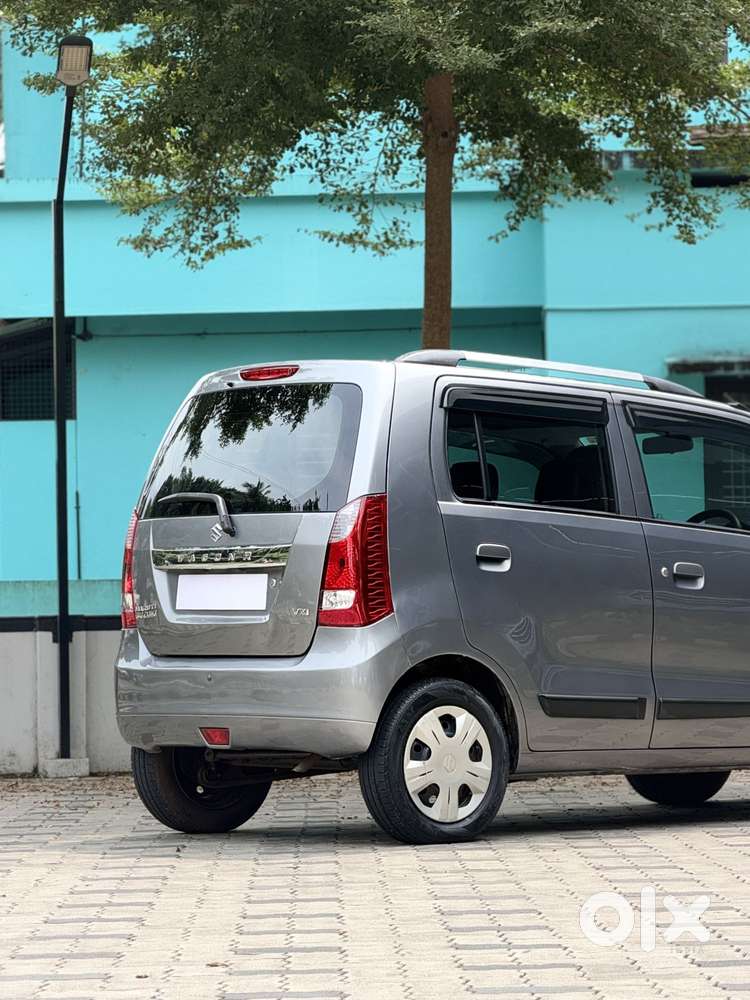 Maruti Suzuki Wagon R 1.0 Vxi, 2016, Petrol