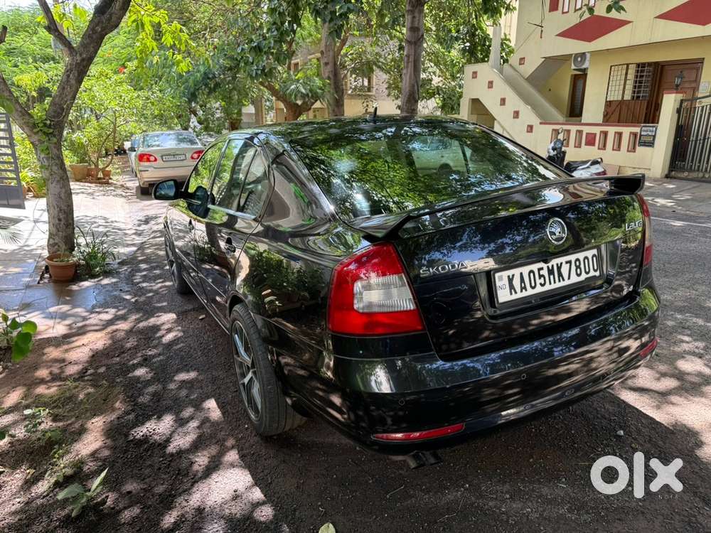 Skoda Laura 2.0 Ambition 2011