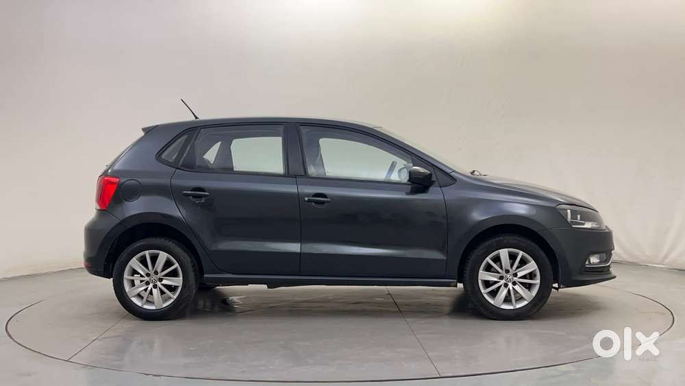 Volkswagen Polo Petrol Highline 1.2l, 2016, Petrol