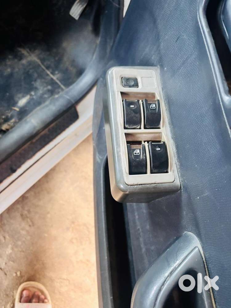 Maruti Suzuki Swift Dzire 2012 Petrol 85000 Km Driven