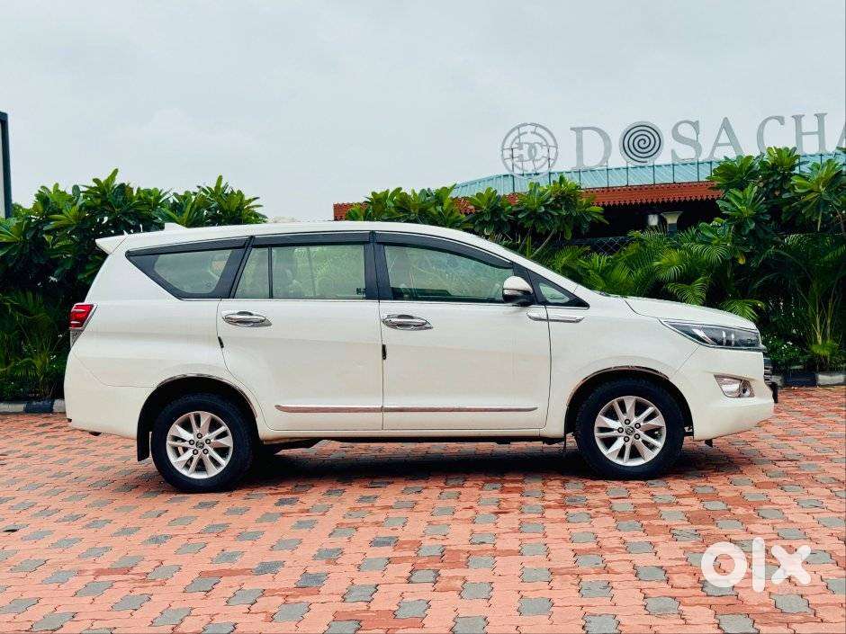 Toyota Innova Crysta 2.4 V, 2019, Diesel