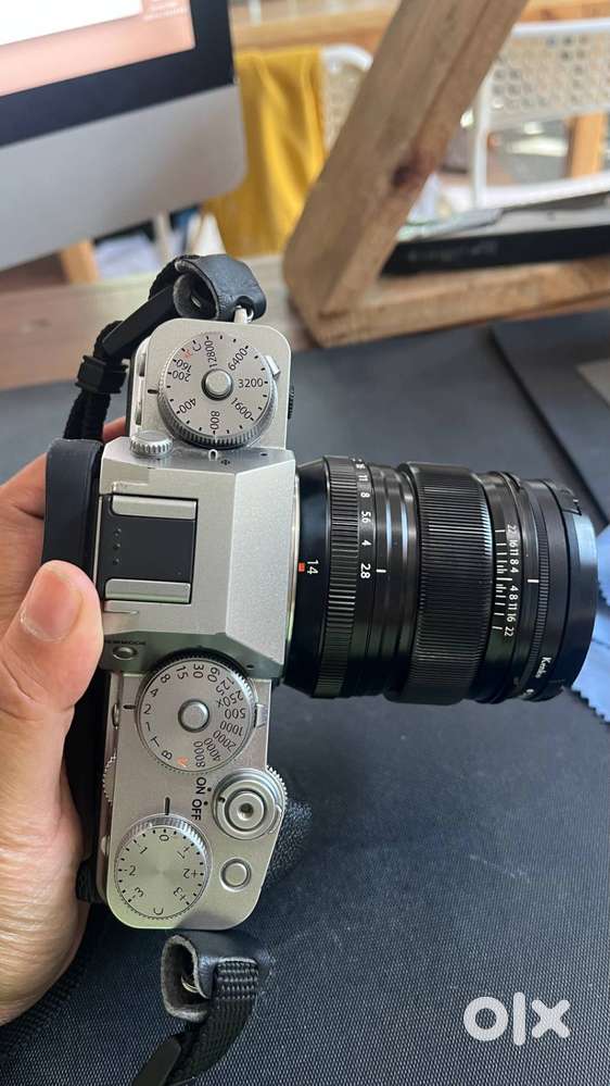 Near Mint] FUJIFILM XT4 [Silver] Fujifilm X-T4 Mirrorless