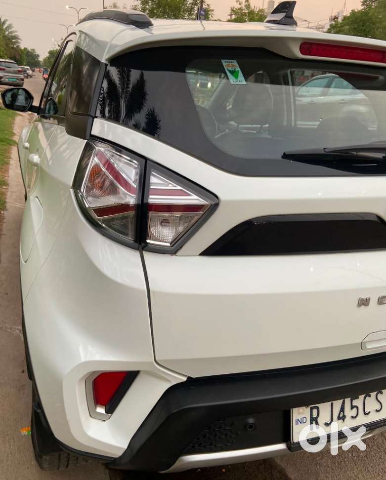 Tata Nexon, 2022, Petrol