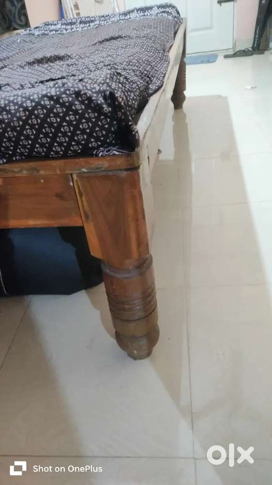 Diwan Cot for Sale &ndash; Good Condition