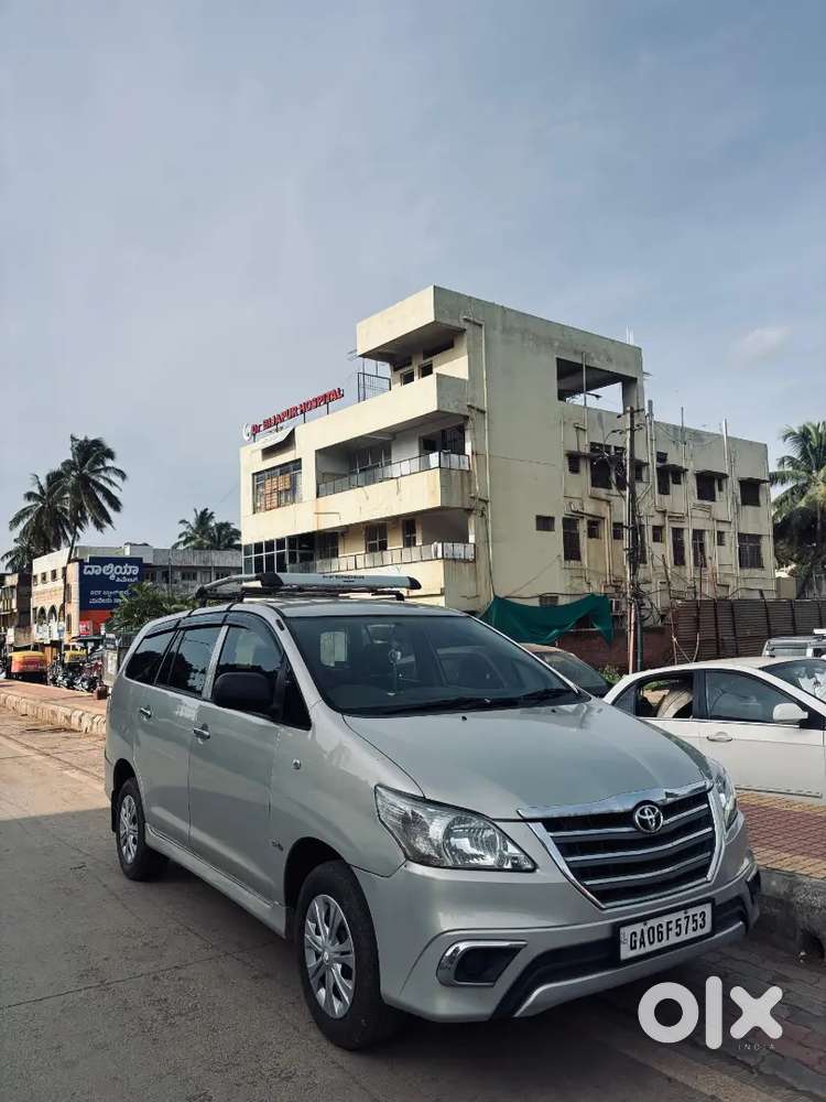 Toyota Innova 2007 Diesel 260000 Km Driven