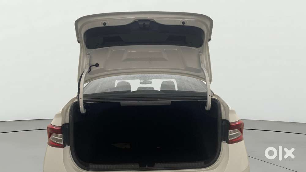 Skoda Slavia 1.5 Tsi Style Dsg, 2022, Petrol