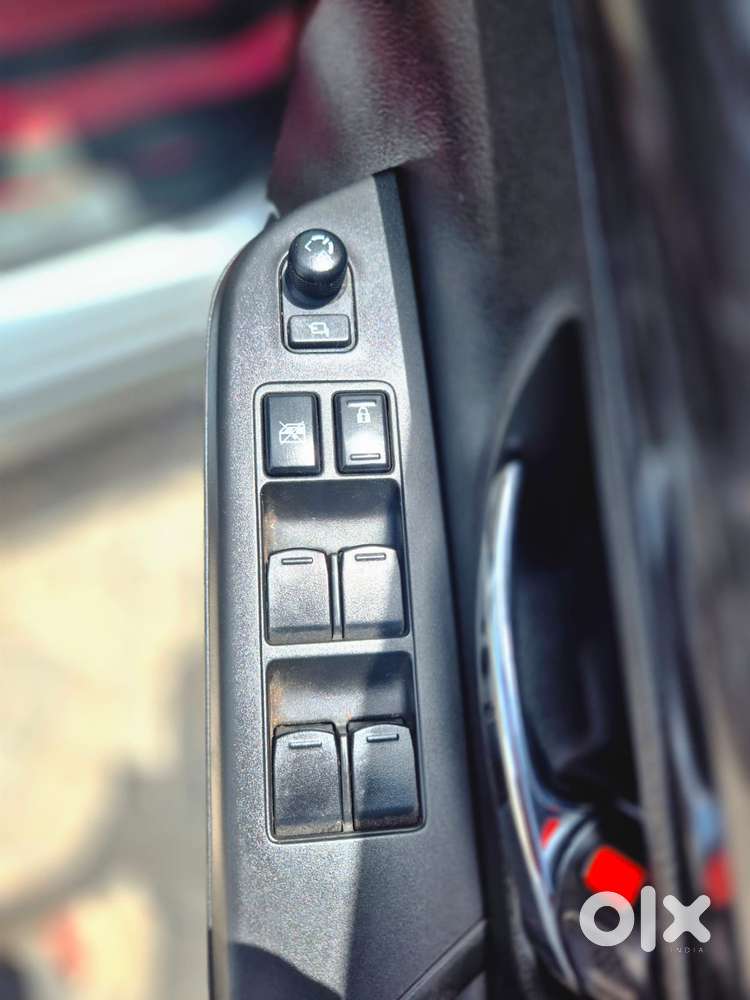 Maruti Suzuki Xl6 1.5 Zeta Mt, 2025, Petrol