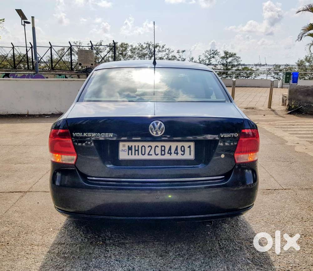 Volkswagen Vento 2010-2013 Petrol Highline, 2011, Petrol