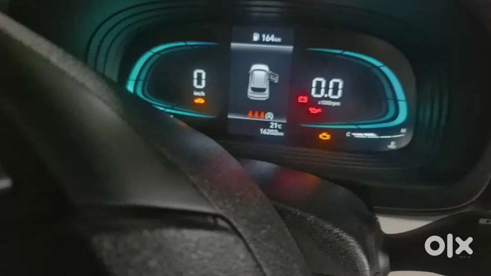 Hyundai Venue 2024 Petrol 16000 Km Driven