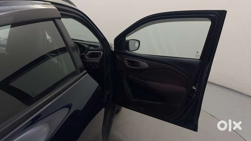 Maruti Suzuki Fronx Delta Plus 1.2l Mt, 2024, Petrol