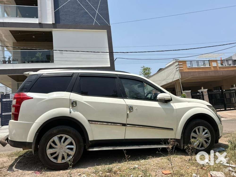 Mahindra Xuv500 2017 Diesel 93000 Km Driven