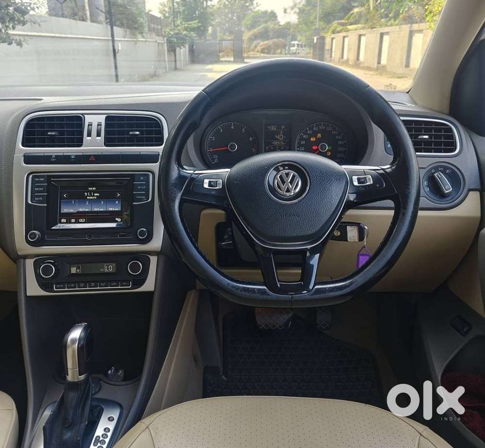 Volkswagen Vento 1.2 Tsi Highline Plus At, 2017, Petrol