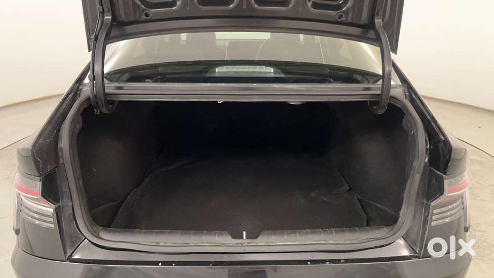 Hyundai Verna 1.5 Sx (o) Turbo Petrol Dct, 2023, Petrol