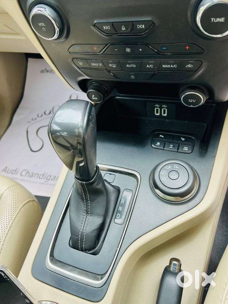Ford Endeavour 3.2 Titanium At 4x4, 2017, Diesel