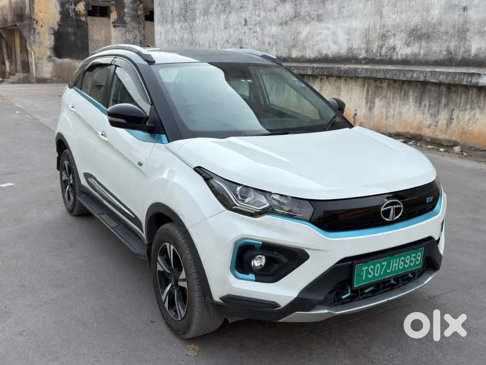 Nexon Ev Top End. Extension Battery Warranty