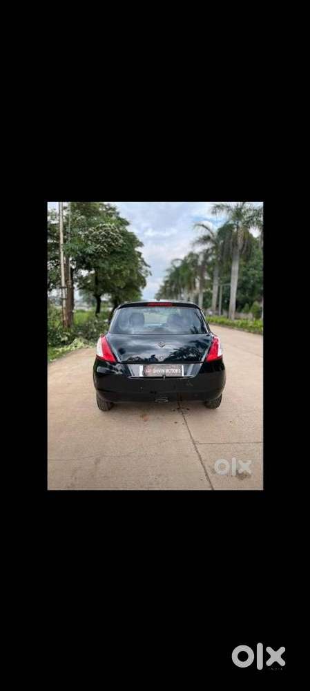 Maruti Suzuki Swift Vxi + Manual, 2016, Petrol