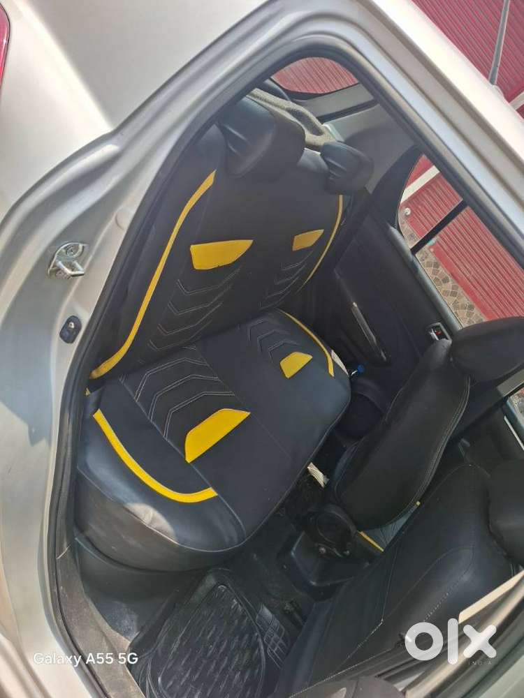 Maruti Suzuki Swift Vxi 1.2 Abs Bs-iv, 2012, Petrol